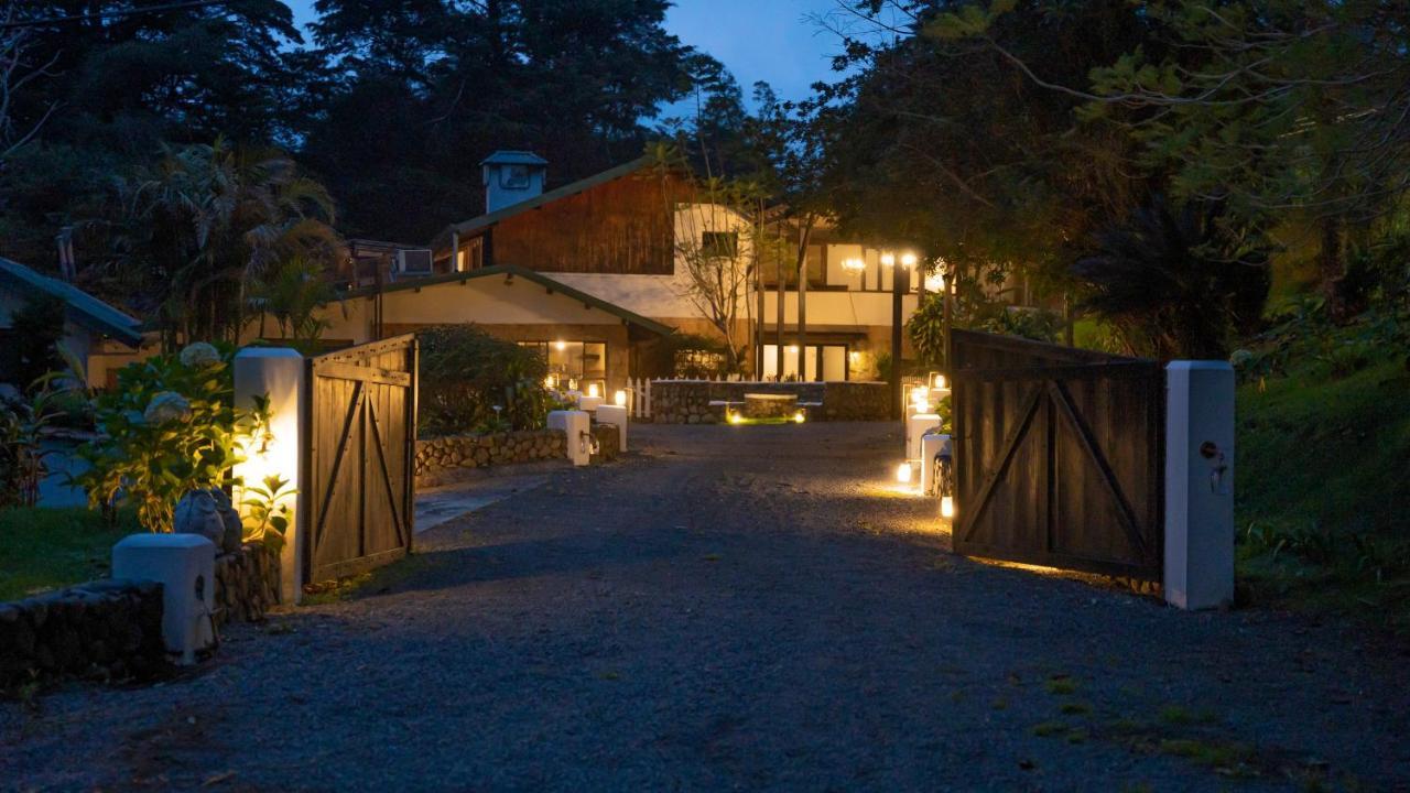 ホテル Vistas Del Conde エレディア エクステリア 写真